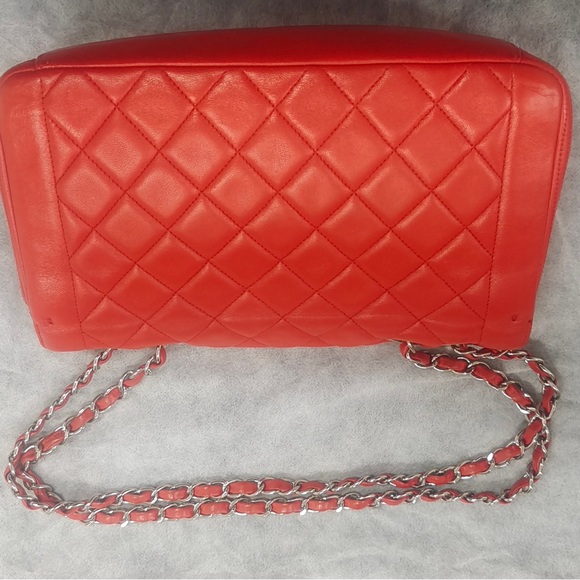 （sent to other platform) Chanel classic flap medium size Diana bag red - Picture 4 of 8